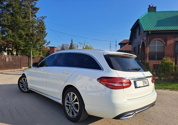 Mercedes-Benz Klasa C cena 79000 przebieg: 171115, rok produkcji 2016 z Piaseczno małe 301